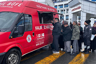 KÂĞITHANE’DE VATANDAŞA SICAK ÇORBA İKRAMI